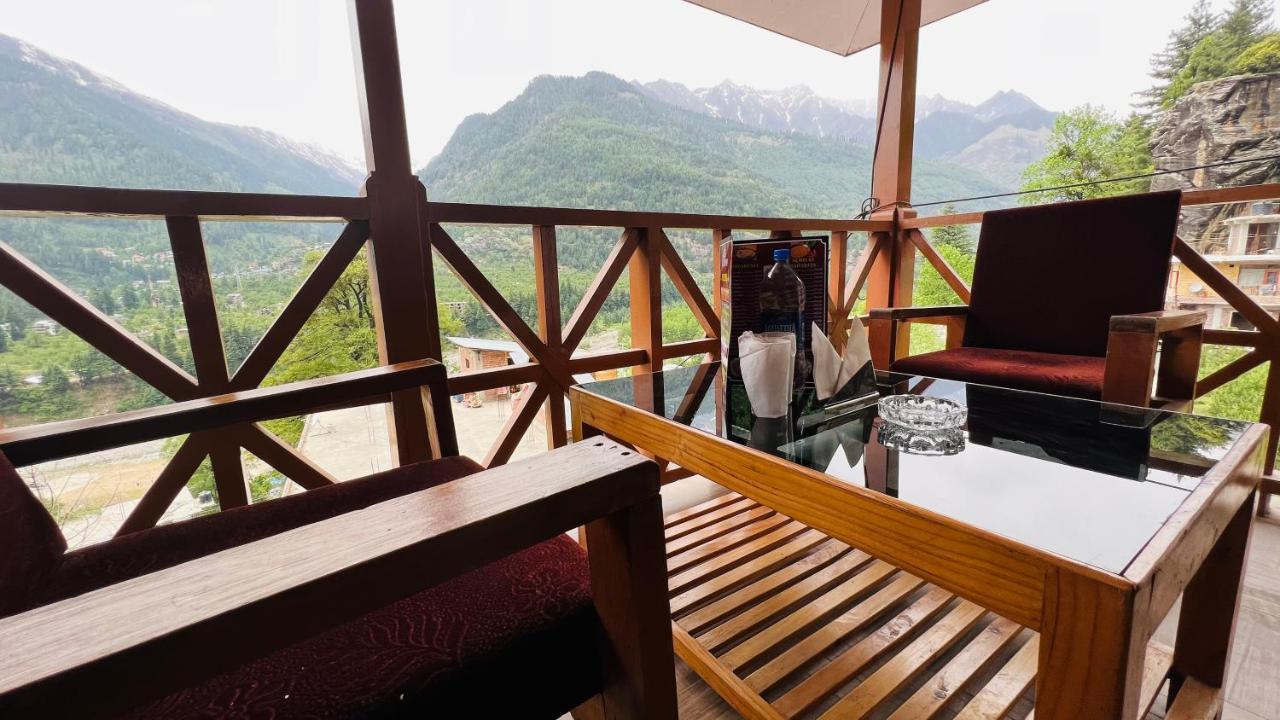 Hotel Hollywood - Top Rated & Most Awarded Property In Manali Zewnętrze zdjęcie